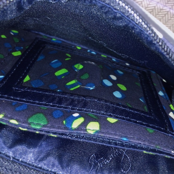Vera Bradley- Wristlet - Picture 4 of 4